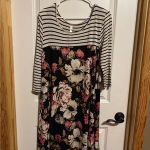 Striped and Floral Women's Dress | Brand: Dressing Gaudy Size XL